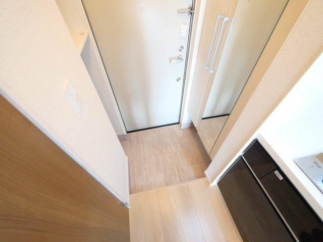 ヒカルサ奈良大森西ノースの玄関|収納もある玄関です