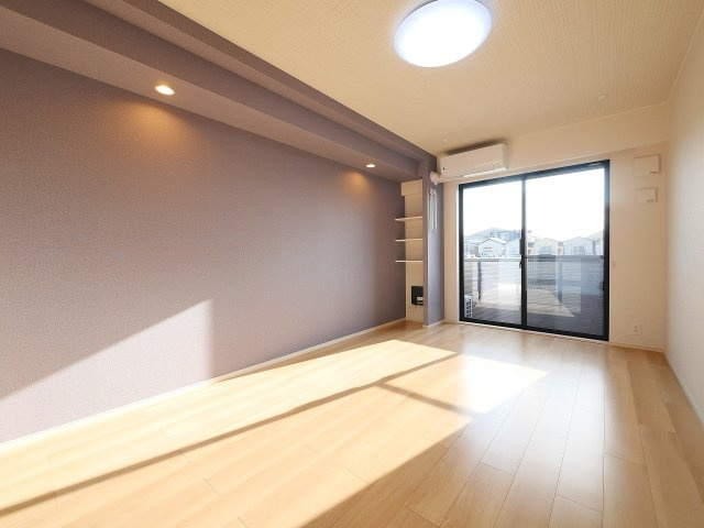 ヒカルサ奈良大森西ノースの居間・リビング|こちらの居間で趣味の時間をお楽しみください