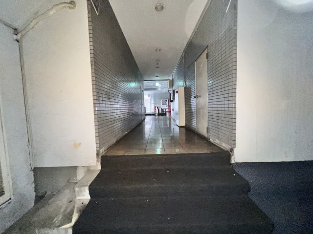 ロイヤルビルのロビー