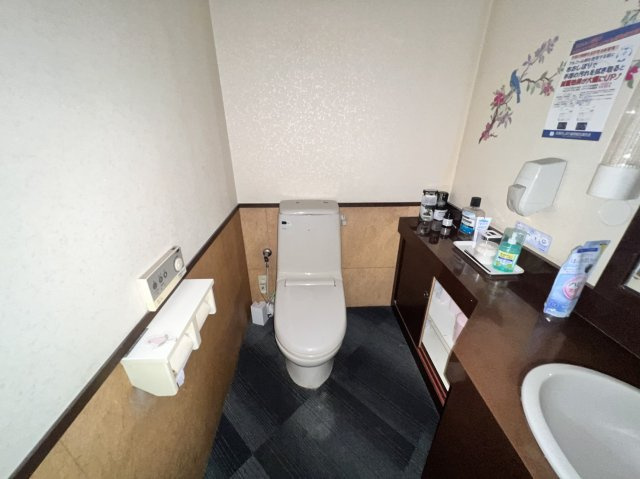 ロイヤルビルのトイレ