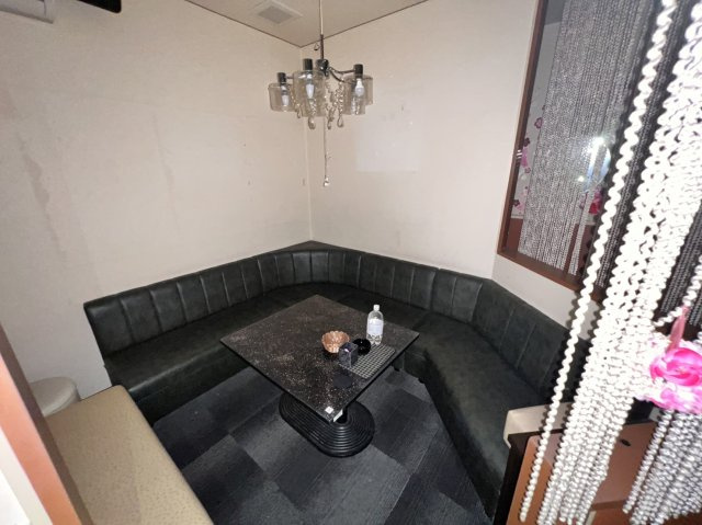 ロイヤルビルのロビー