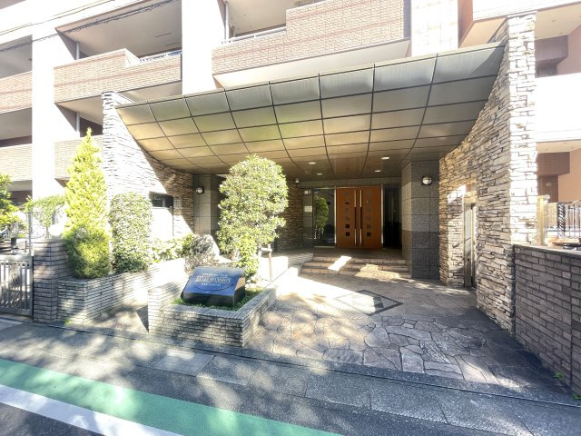 レクセルマンション習志野のエントランス|清潔なエントランスです