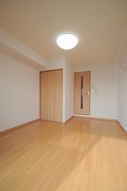 大阪市城東区今福西４丁目の賃貸マンションの居間・リビング