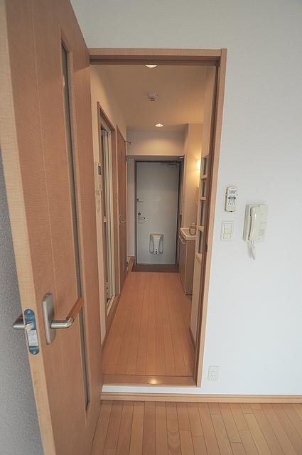大阪市城東区今福西４丁目の賃貸マンションの玄関