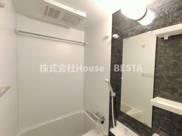 アドバンス神戸ラシュレの浴室