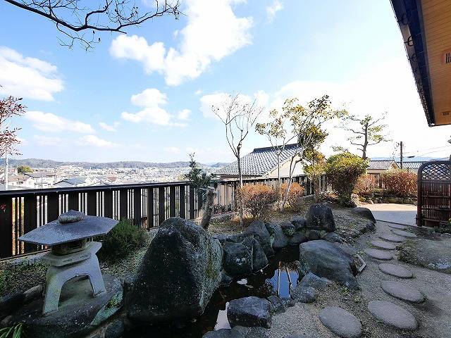 アンソレイユ軽井沢町の庭