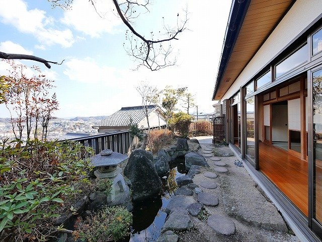 アンソレイユ軽井沢町の庭
