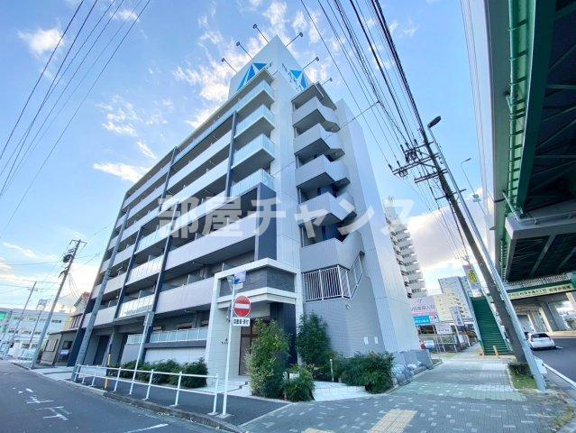 メイプル岩塚本通の外観