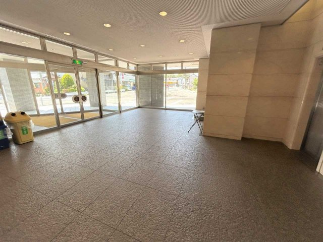 小坂本町1丁目 富士火災豊田ビルのロビー