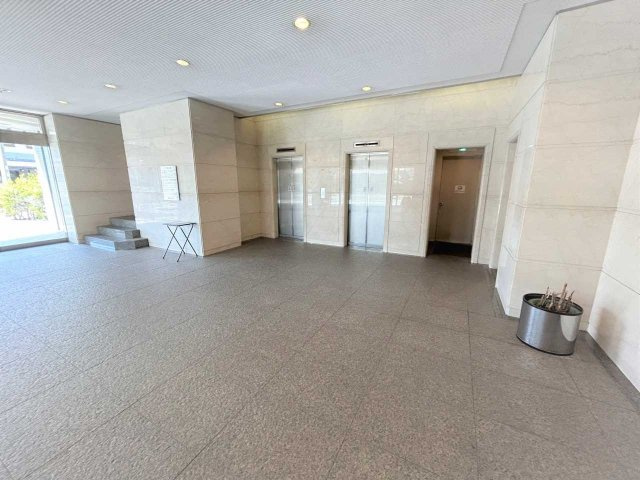 小坂本町1丁目 富士火災豊田ビルのロビー