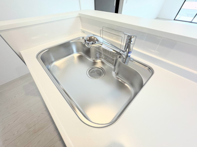 【キッチン】 | ◇◆横浜市青葉区若草台2期_1号棟◆◇ | ◆広々したキッチンシンク。洗い物が多い時にも快適にご利用いただけます。