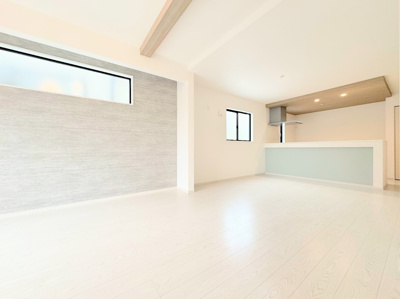 【居間・リビング】 | ◇◆横浜市青葉区若草台2期_1号棟◆◇ | ◆一家だんらんのスペースとなるＬＤＫ。窓から明るい光が差し込み、思わず家族の会話も弾む快適な空間。