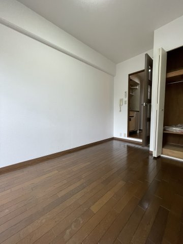 イースガーデンの居間・リビング