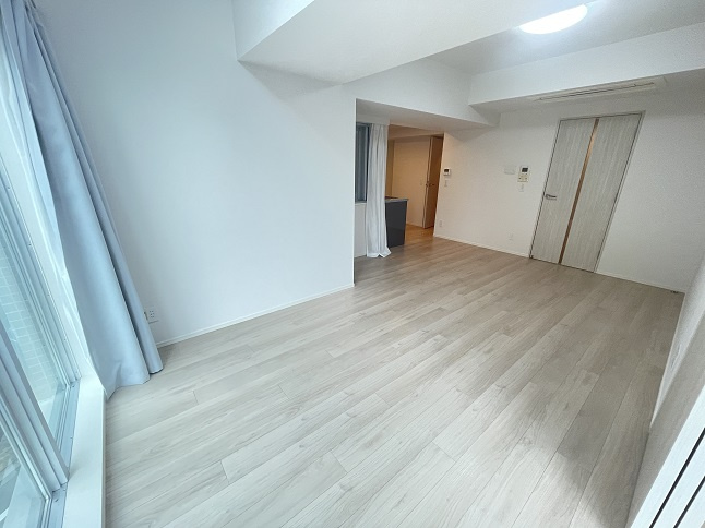 港区南青山７丁目の賃貸マンションの居間・リビング