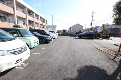 敷地内駐車場（有料・要空き確認）