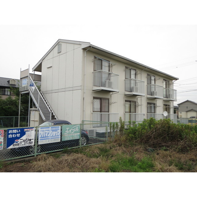 岐阜市下奈良３丁目のアパートの外観