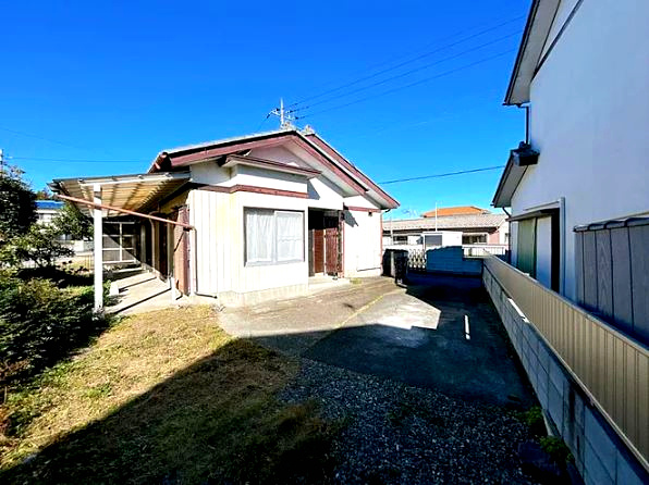 藤岡市上戸塚　中古1199の外観