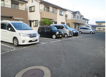 【駐車場】