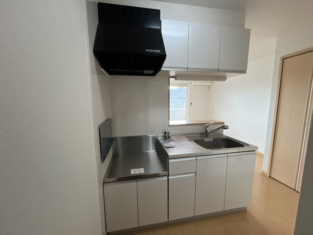 ラフレシールＨのキッチン