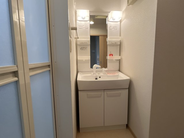 ラフレシールＨの洗面所