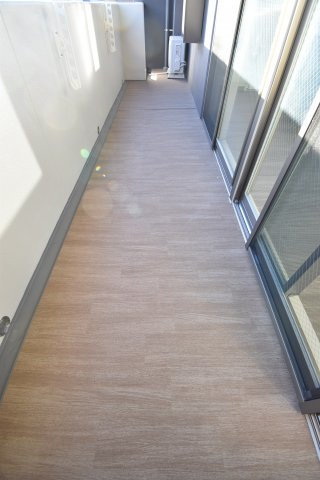 エルデ北堀江のバルコニー