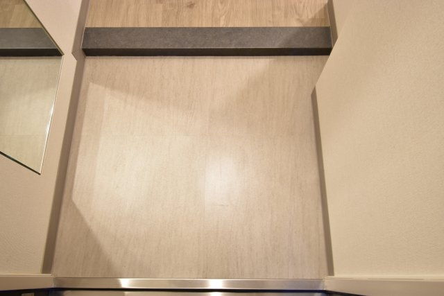 エルデ北堀江の玄関