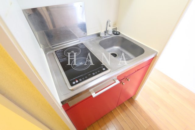 レオパレスアベイユのキッチン|IH