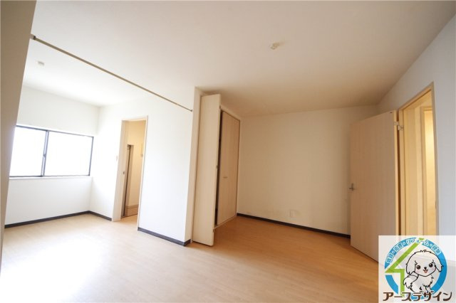 セピアコートの居間・リビング