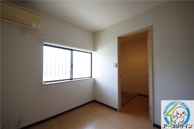 セピアコートの寝室