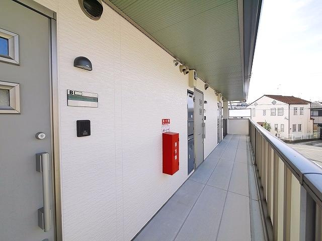 エスポワールB（中山町）のエントランス|建物の内部です