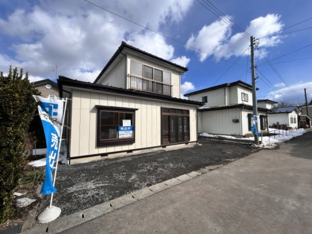 三戸郡三戸町大字泉山字沢田ノ沢の駐車場