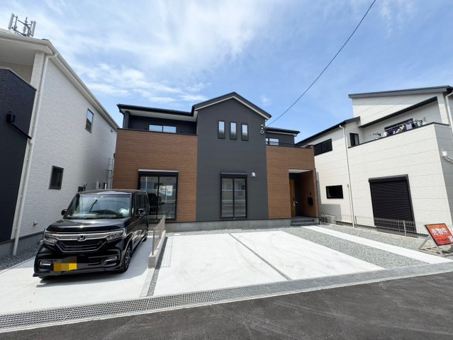 ーBloomーブルームー小倉北区井堀1丁目3期　【小倉北区　新築戸建て】の外観|落ち着いた色合いの外観です♪　【小倉北区　新築戸建て】