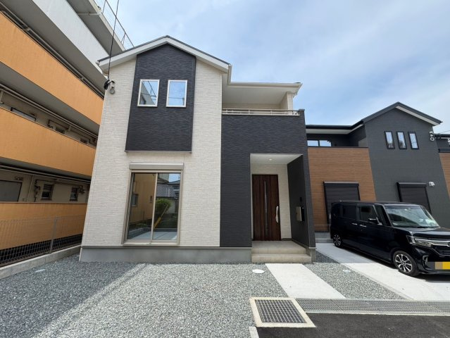 ーBloomーブルームー小倉北区井堀1丁目3期　【小倉北区　新築戸建て】の外観|落ち着いた色合いの外観です♪　【小倉北区　新築戸建て】