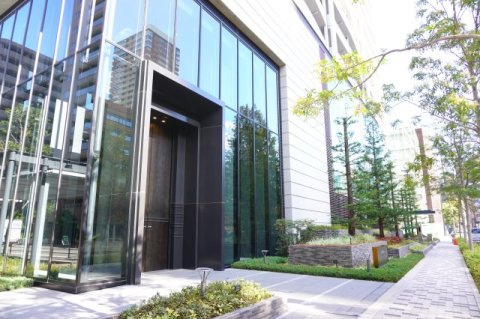 大阪ひびきの街 ザ・サンクタスタワーのエントランス