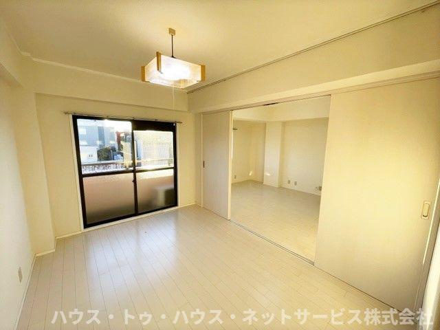 ユニパリス柏駅前の洋室