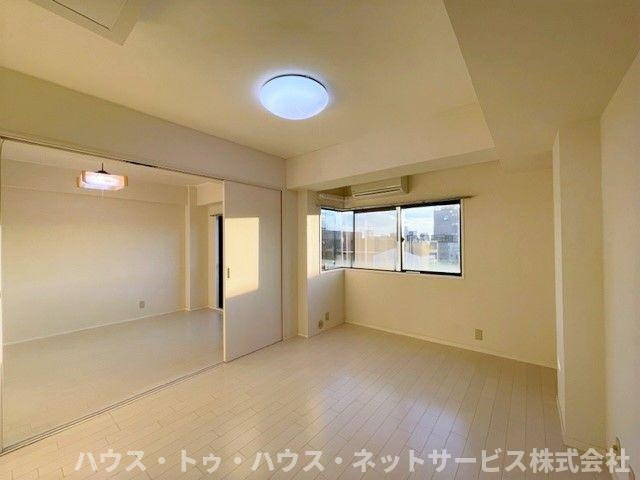 ユニパリス柏駅前の居間・リビング