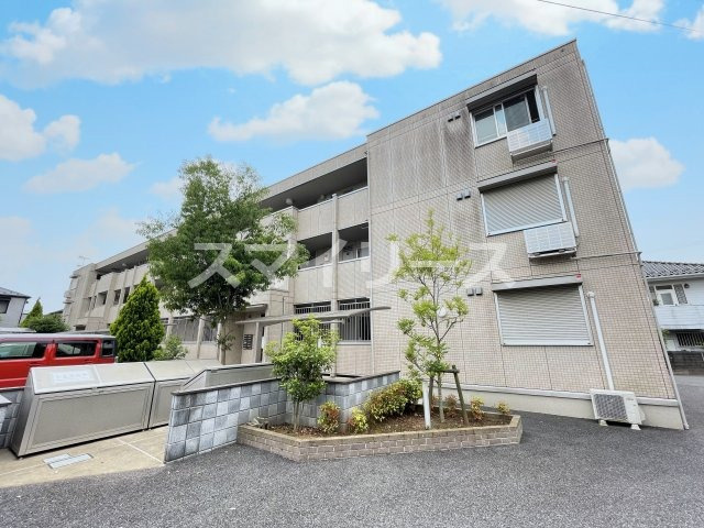ハピネス　ストームの外観