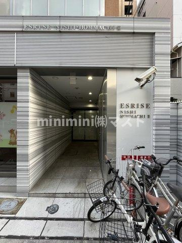 エスライズ西本町Ⅱのエントランス