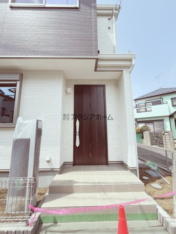 所沢市西狭山ヶ丘1丁目・全1棟　新築一戸建　～全室南向き～の玄関