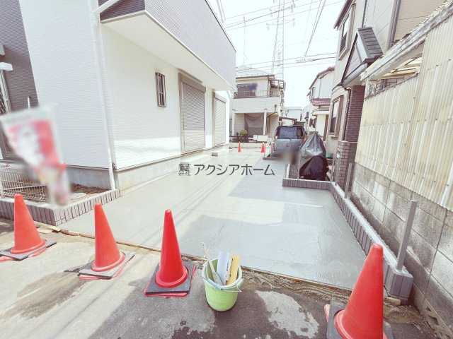 所沢市西狭山ヶ丘1丁目・全1棟　新築一戸建　～全室南向き～の駐車場