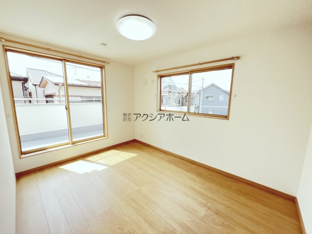 所沢市西狭山ヶ丘1丁目・全1棟　新築一戸建　～全室南向き～の寝室|洋室6.5帖