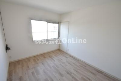 【洋室】 | ガーデンハイツナカムラ