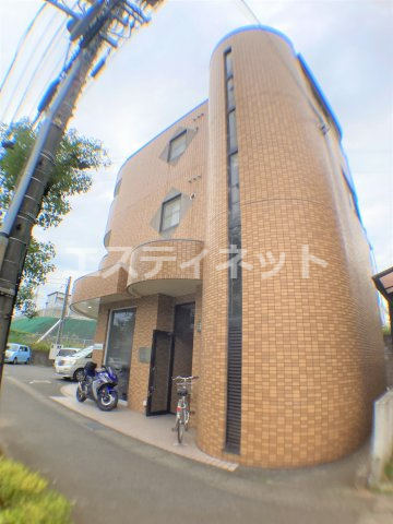 アーバニア成田の外観