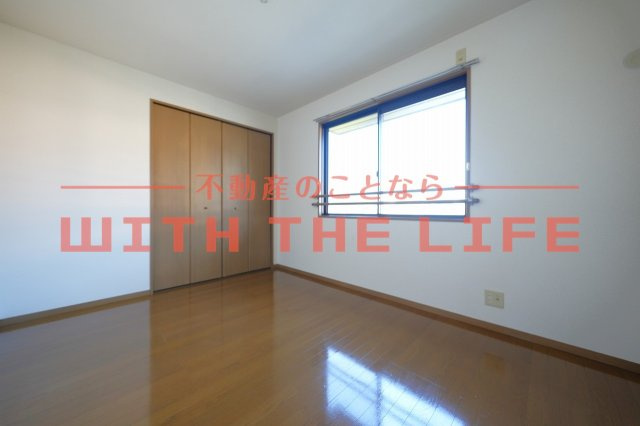 ドミールパーク江崎【10,000円キャッシュバック対象物件】のバルコニー|暖かな日差しのふりそそぐバルコニー