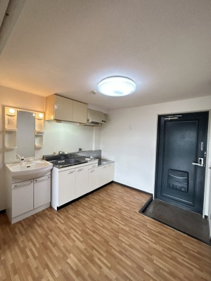 【居間・リビング】 | 昌和鳳