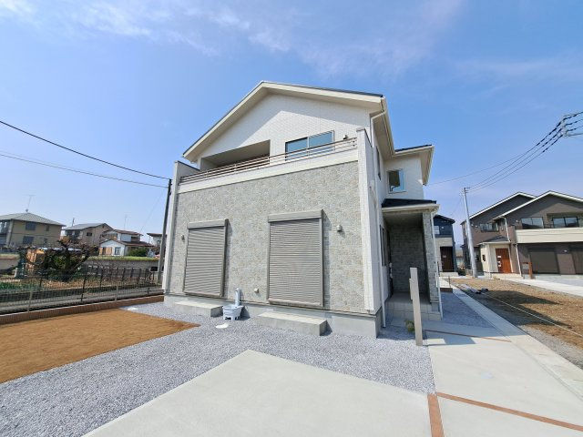 新築　桐生市広沢町１丁目　Blooming　Garden　4号棟の外観|現地写真　完成しました！ご内覧等、お気軽にお問合せください♪　							


