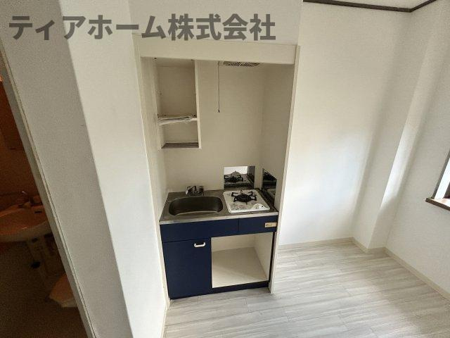 みすずコーポⅢのキッチン|コンパクトなキッチンで掃除もラクラク