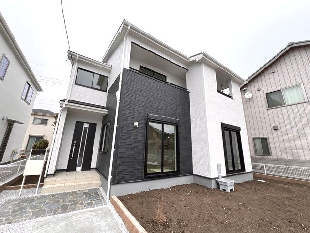 新築　前橋市緑が丘町第4　Livele Garden.S　2号棟の外観|現地写真　完成しました！物件のご内覧等、お気軽にお問合せください♪　							
