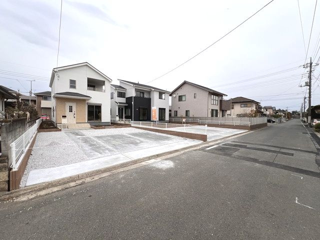 新築　前橋市緑が丘町第4　Livele Garden.S　2号棟の前面道路含む現地写真|現地写真　南側接道幅員約6ｍ