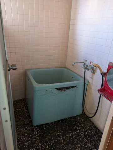 ６４０９６　岐阜市宇佐　区分所有建物の浴室